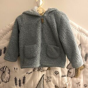 Adorable Carter’s Teddy Bear hoodie